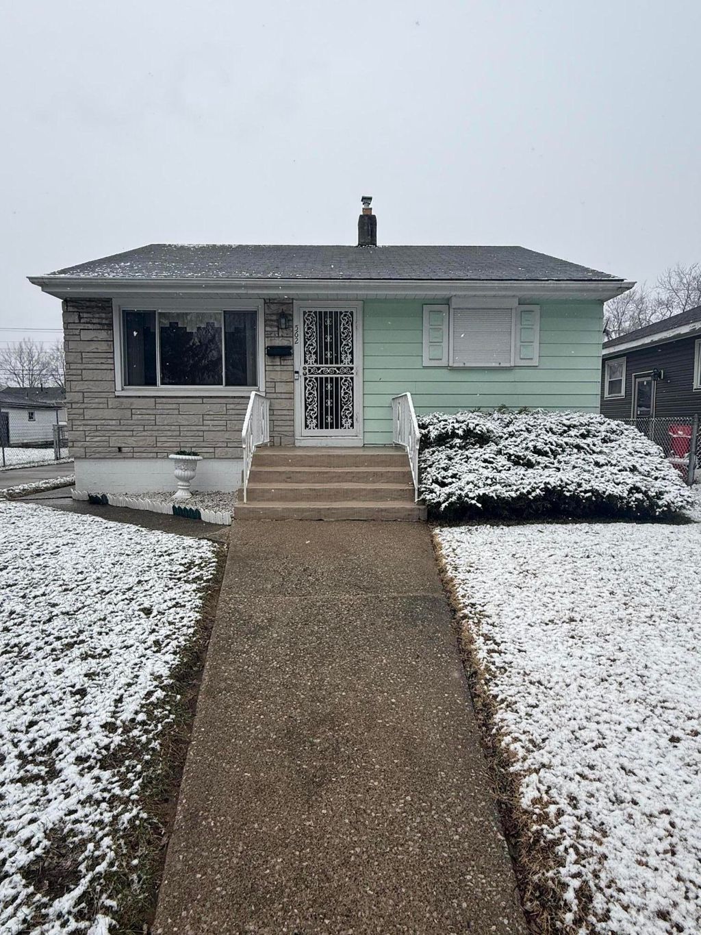 Photo of 562 Dallas Street, Gary, IN 46406 (MLS # 835485)