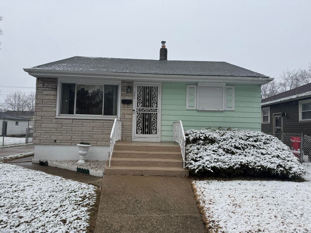 Photo of 562 Dallas Street, Gary, IN 46406 (MLS # 835485)