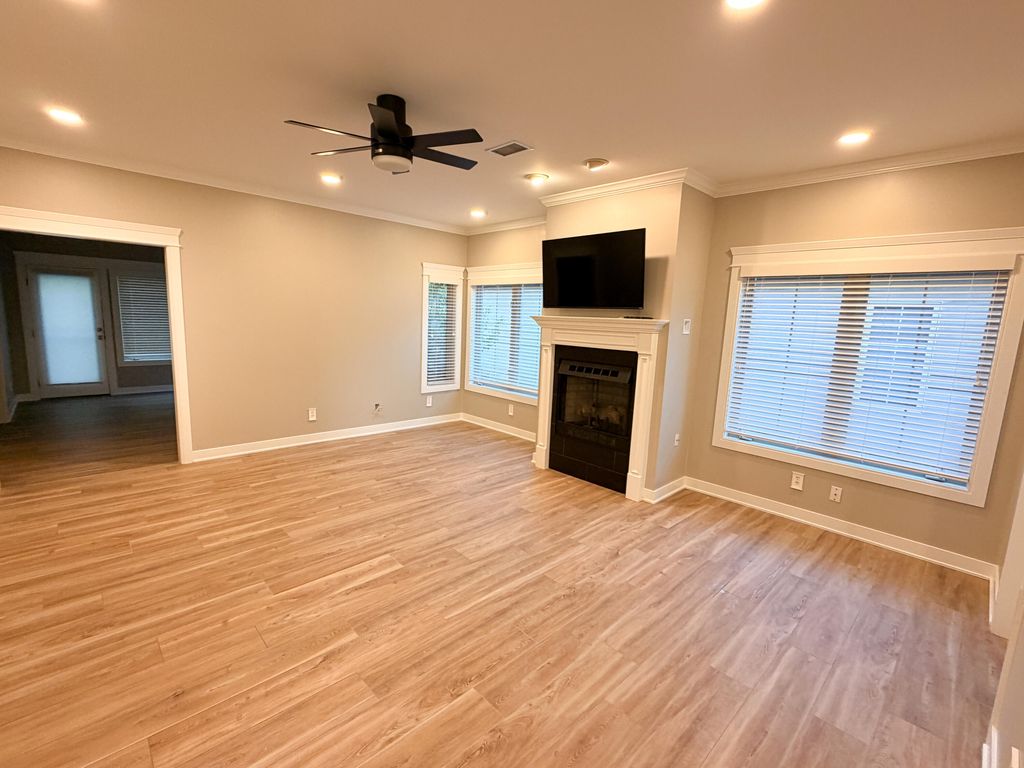 Photo of 10531 Ontario Drive, Crown Point, IN 46307 (MLS # 839345)