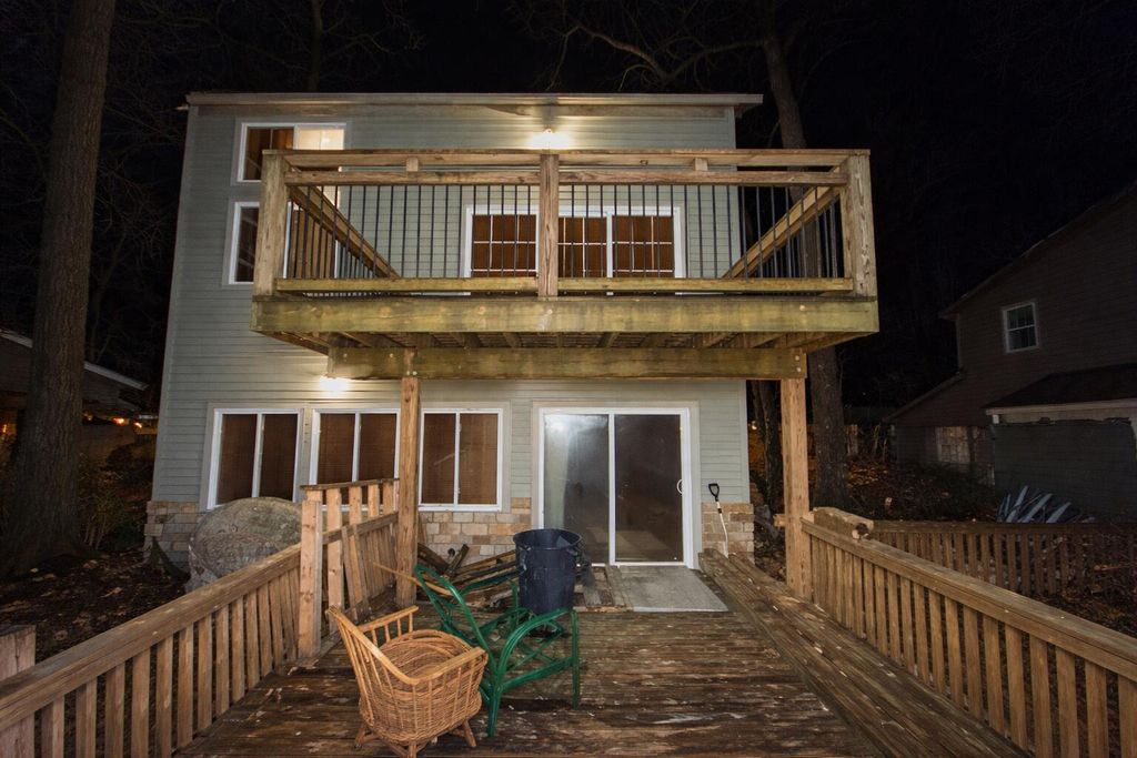 Photo of 122 Lake Hart, Mooresville, IN 46158 (MLS # 832177)