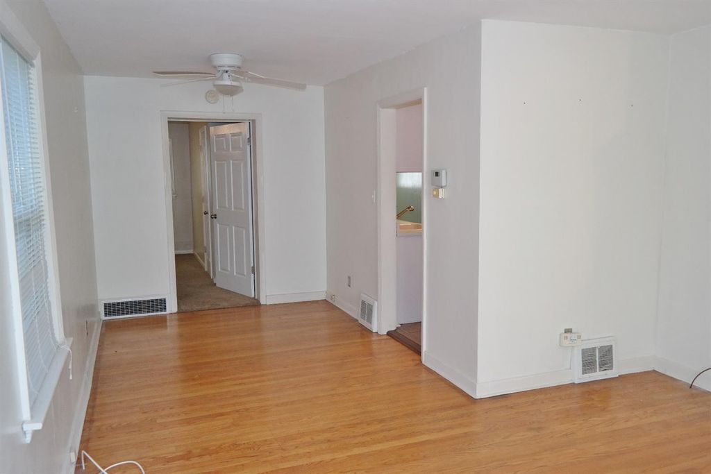 Photo of 8139 Highland Place, Munster, IN 46321 (MLS # 838528)
