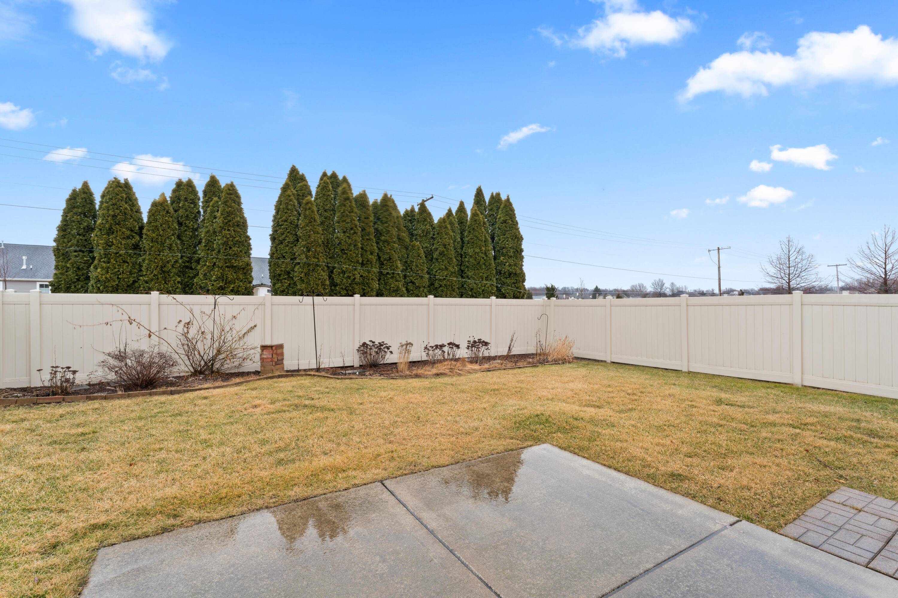 Schererville, Indiana 46375, United States, 2 Bedrooms Bedrooms, ,2 BathroomsBathrooms,Residential,Pending,84621