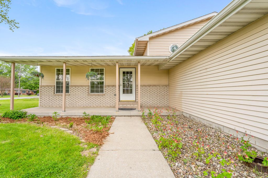 Photo of 5640 Lute Road, Portage, IN 46368 (MLS # 838846)