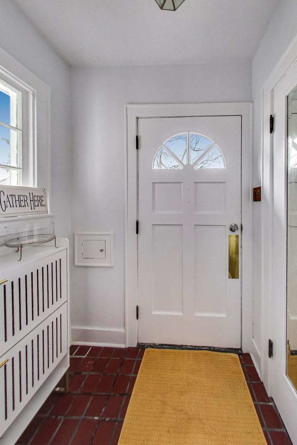 Photo of 453 Chestnut Street, Valparaiso, IN 46385 (MLS # 832099)