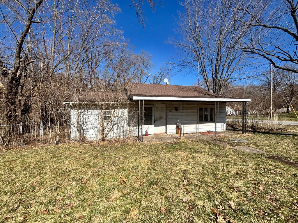 Photo of 52 E 36th Avenue, Hobart, IN 46342 (MLS # 835188)