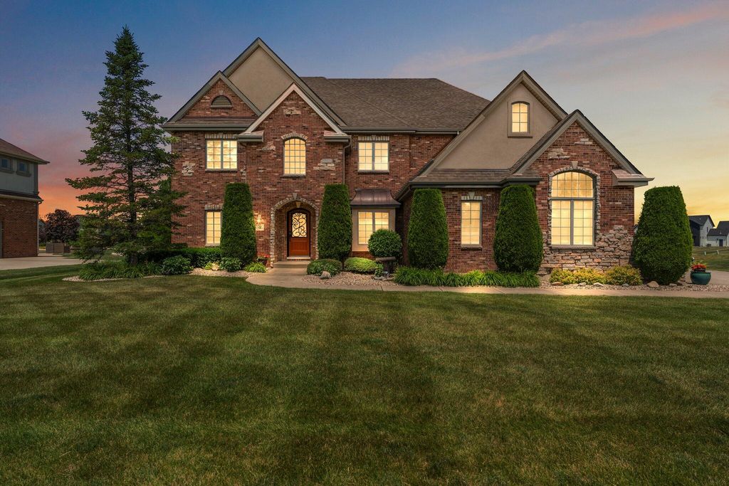 Photo of 8540 W 105th Avenue, Saint John, IN 46373 (MLS # 837192)