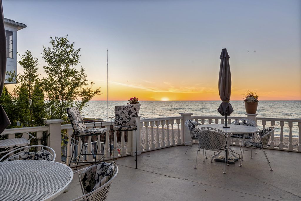 Photo of 2300 Lake Shore Drive, Long Beach, IN 46360 (MLS # 839855)