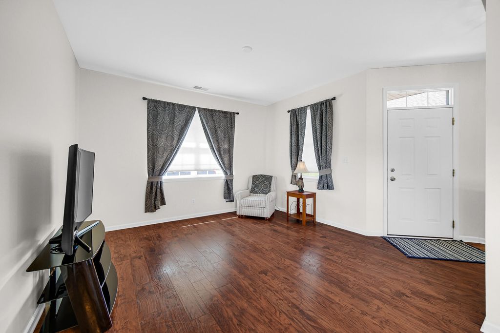 Photo of 1307 Marigold Place, Schererville, IN 46375 (MLS # 837405)