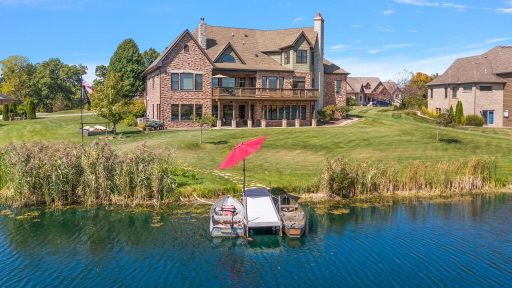 Photo of 11429 Bell Place, Crown Point, IN 46307 (MLS # 846949)