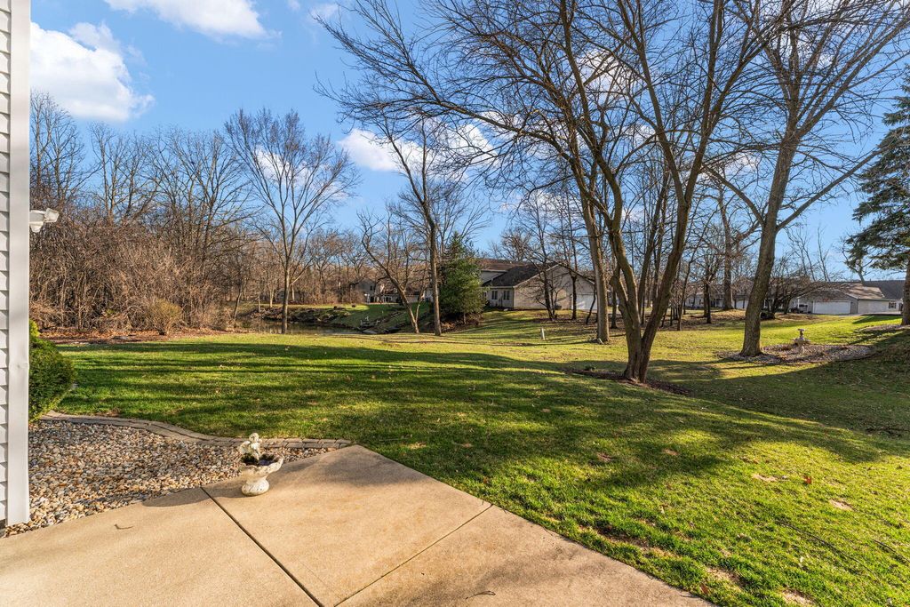 Photo of 11435 Ventura Drive, Saint John, IN 46373 (MLS # 835708)