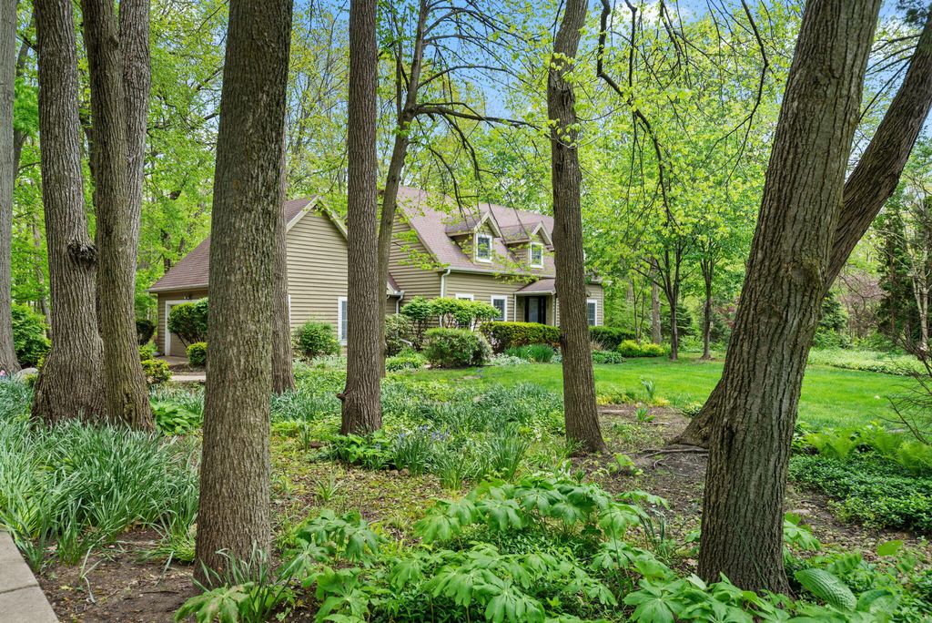 Photo of 3493 N Kama Drive, La Porte, IN 46350 (MLS # 838832)