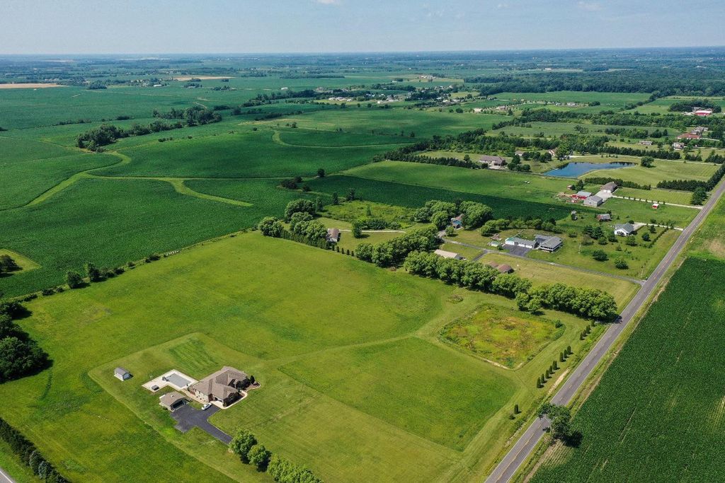 Photo of 000 W 450 S, Hebron, IN 46341 (MLS # 836453)