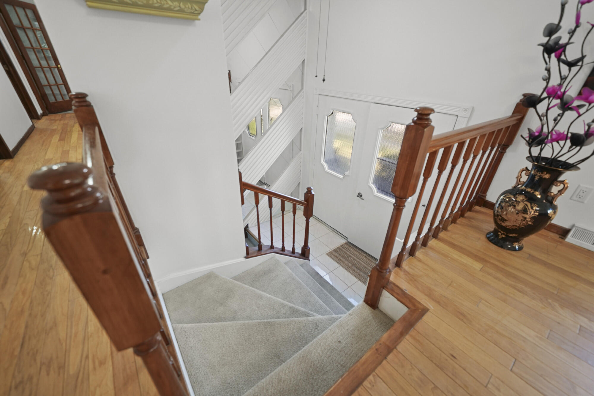 2504 Victoria Road