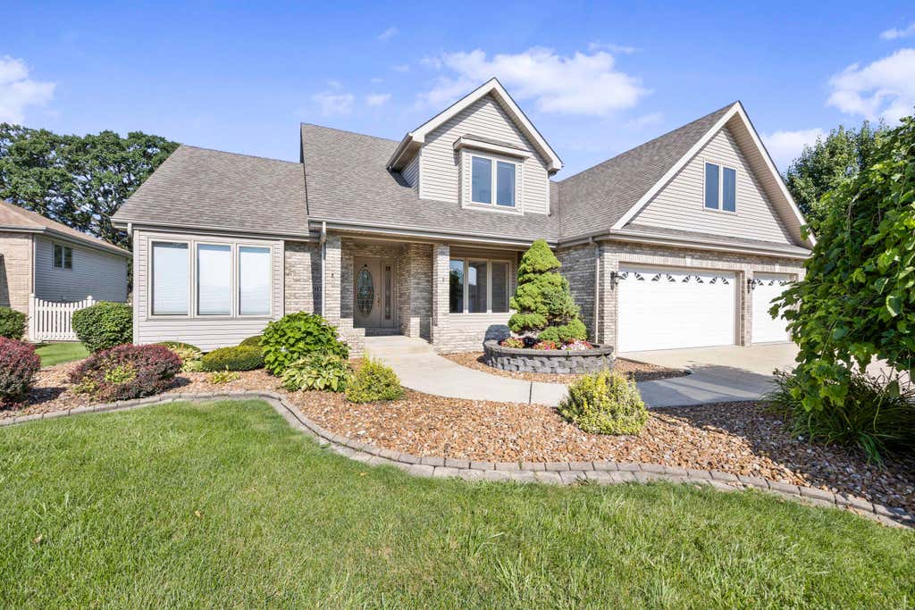 Photo of 3170 Maryann Lane, Dyer, IN 46311 (MLS # 844085)