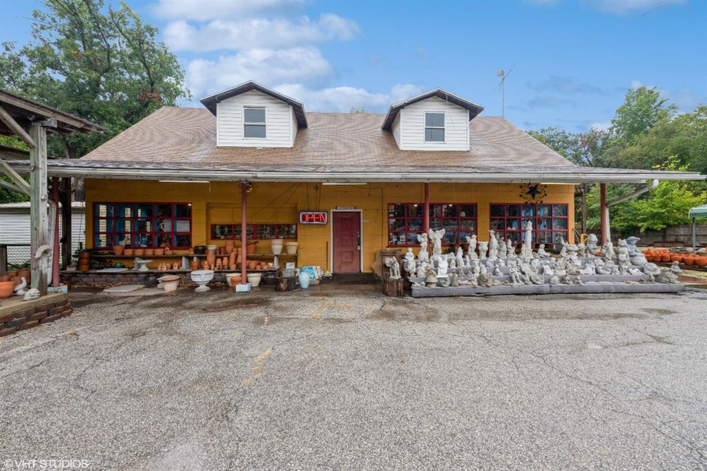 Photo of 1300 W Us Hwy 20, Porter, IN 46304 (MLS # 835882)