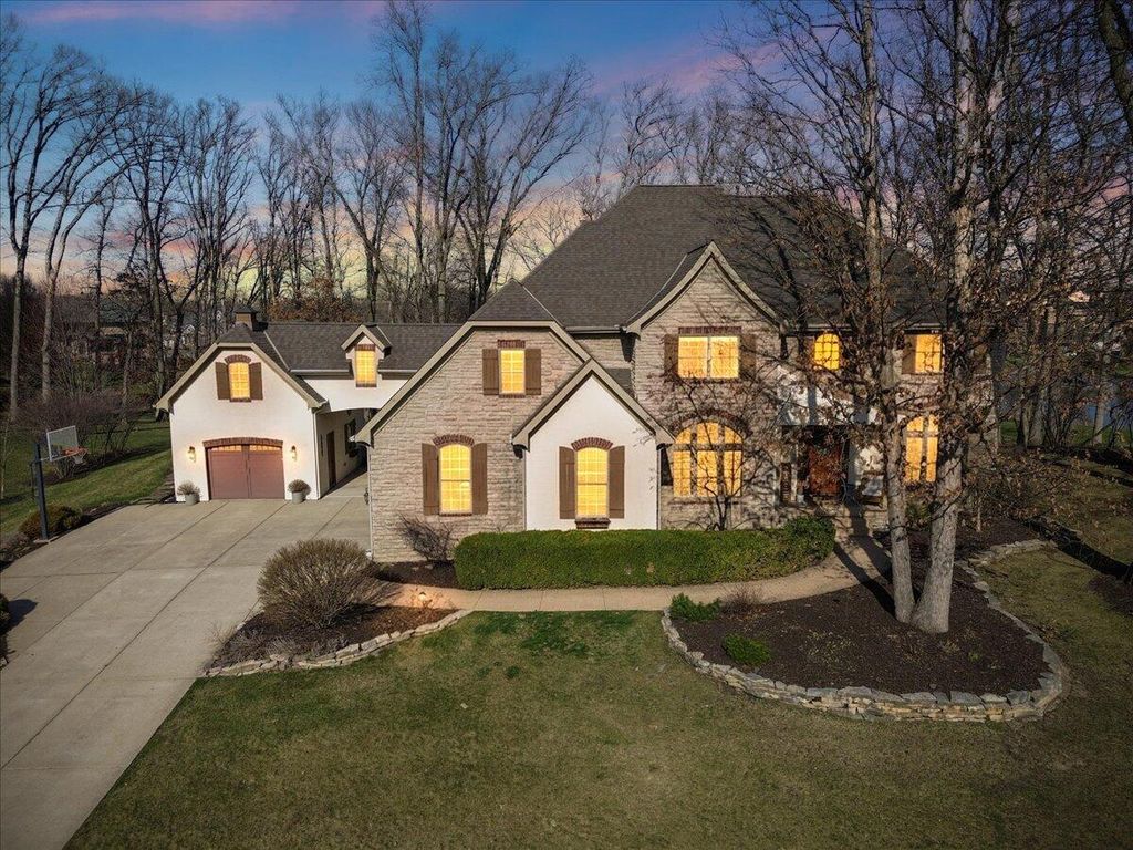 Photo of 1030 Foy Court, Crown Point, IN 46307 (MLS # 836528)