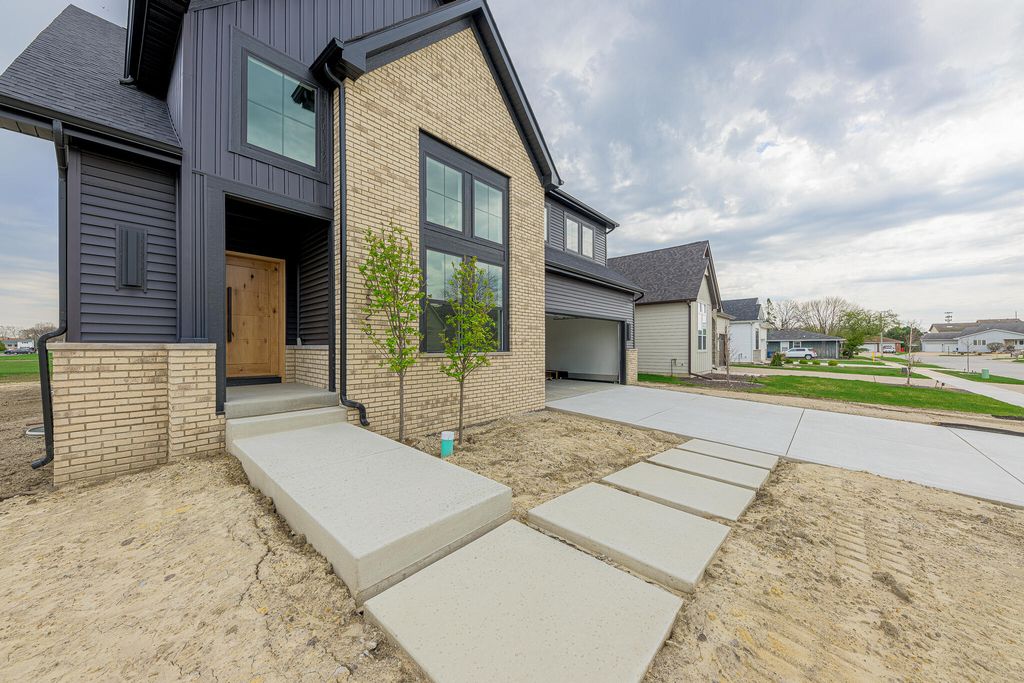 Photo of 9523 Hook Street, Highland, IN 46322 (MLS # 836978)