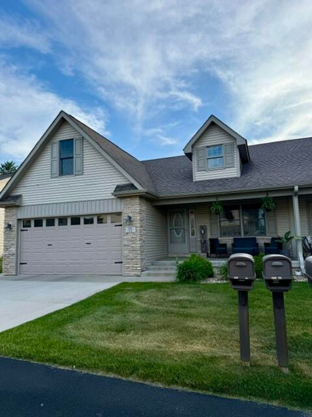 Photo of 901 9th Street SW #6a, DeMotte, IN 46310 (MLS # 839769)