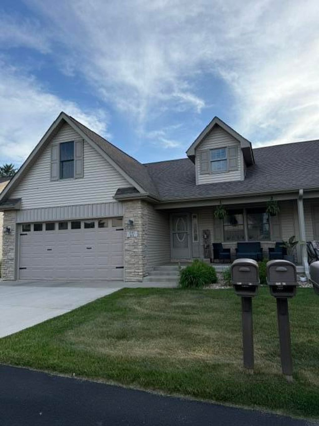 Photo of 901 9th Street SW #6a, DeMotte, IN 46310 (MLS # 839769)