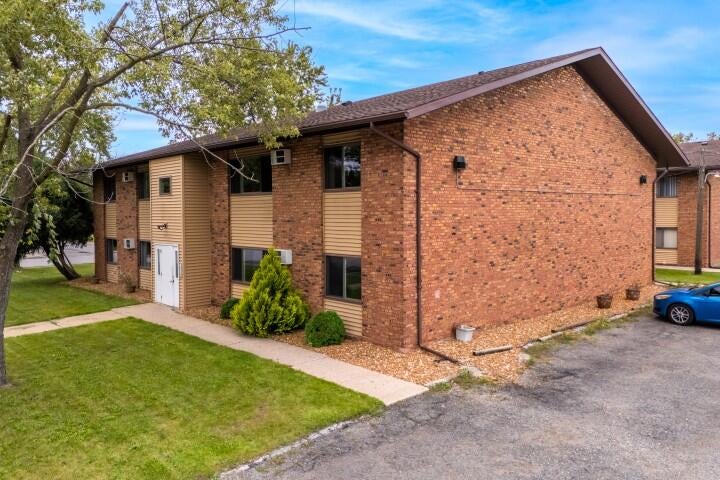 Photo of 630 N Shelby Place, Hobart, IN 46342 (MLS # 847170)