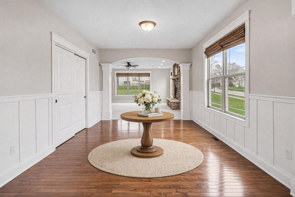 Photo of 2411 Nottingham Drive, Valparaiso, IN 46383 (MLS # 836384)