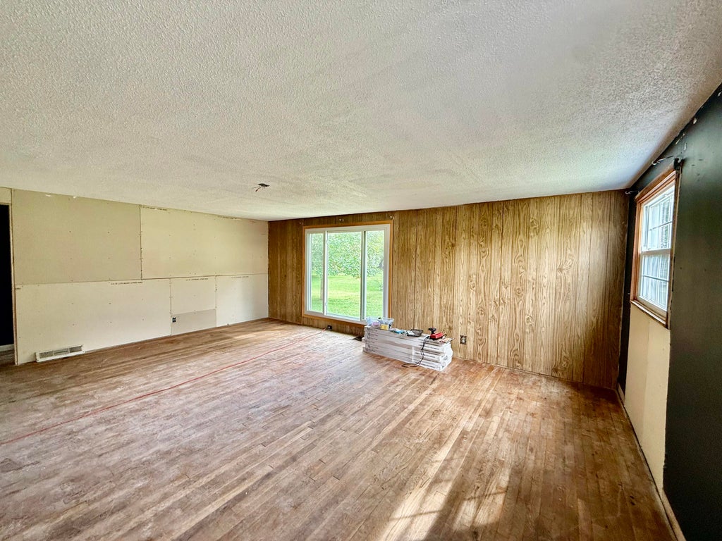 Photo of 203 E Maple, Medaryville, IN 47957 (MLS # 845636)