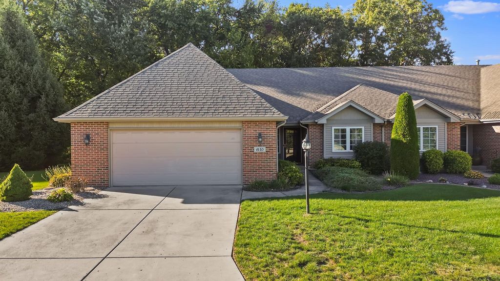 Photo of 6140 Avocet Circle, Hobart, IN 46342 (MLS # 829281)