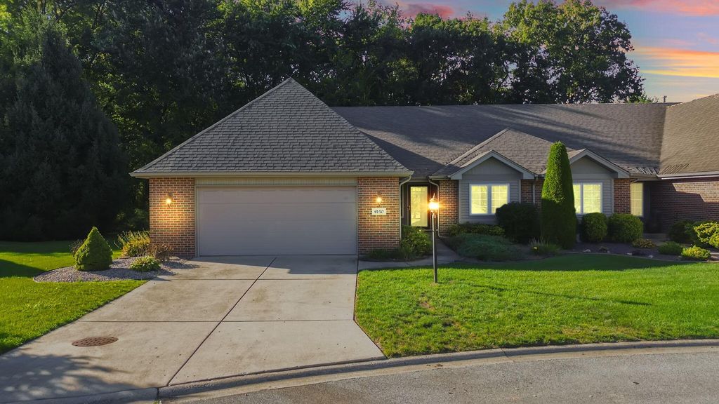 Photo of 6140 Avocet Circle, Hobart, IN 46342 (MLS # 829281)