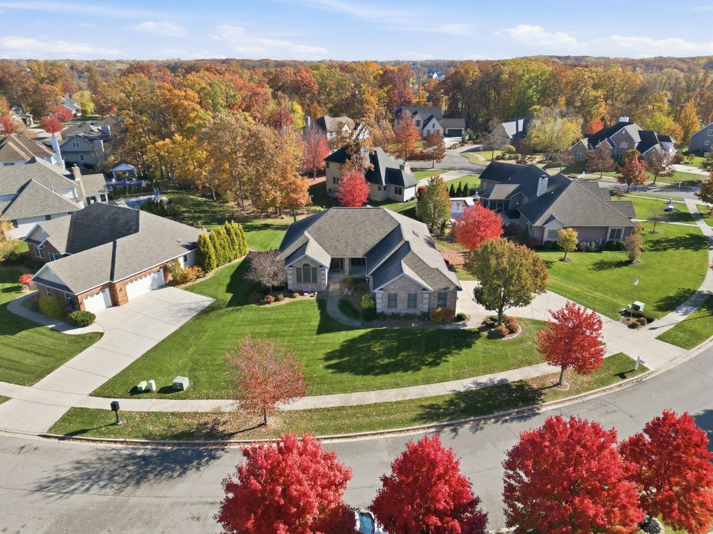 Photo of 1135 Mary Ellen Drive, Crown Point, IN 46307 (MLS # 831874)