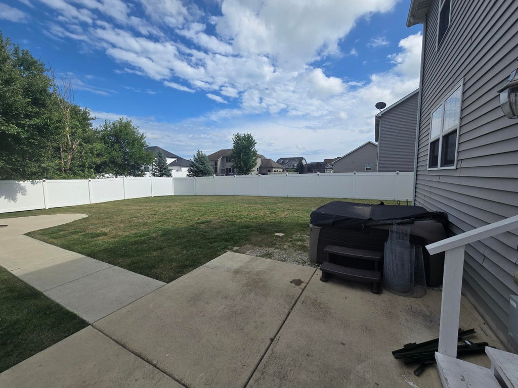 Photo of 10091 Pearwood Drive, Saint John, IN 46373 (MLS # 844592)