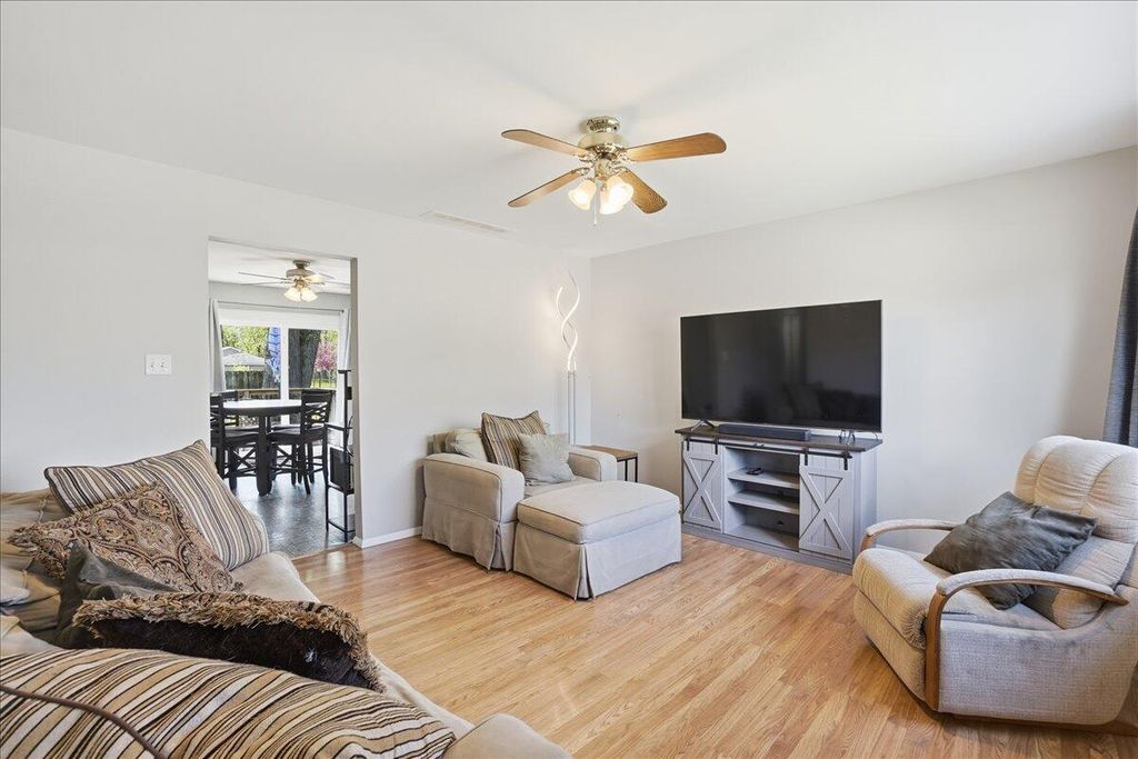 Photo of 1709 E Rand Street, Hobart, IN 46342 (MLS # 837693)