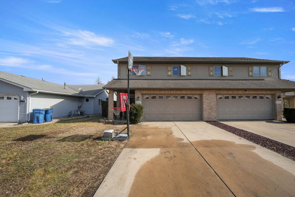 Photo of 9149 Waymond Avenue, Highland, IN 46322 (MLS # 834207)