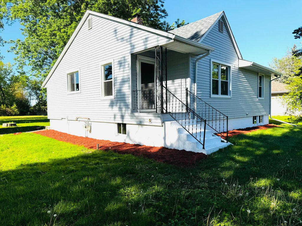 Photo of 2851 44th Street, Highland, IN 46322 (MLS # 838700)