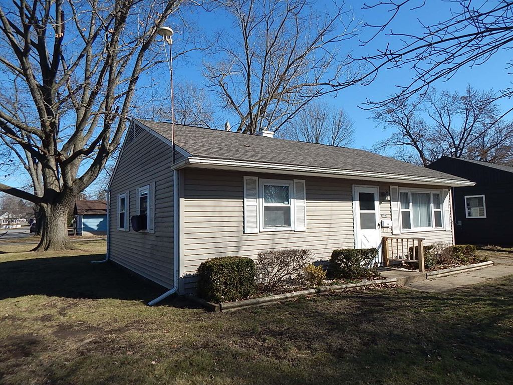 Photo of 2502 Buffalo Street, Michigan City, IN 46360 (MLS # 834767)