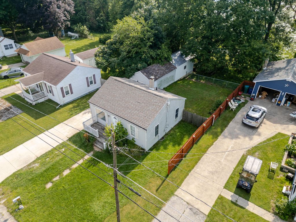 Photo of 906 Park Street, La Porte, IN 46350 (MLS # 842120)