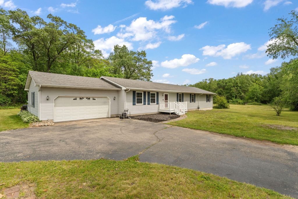 Photo of 1260 N 500 E, Knox, IN 46534 (MLS # 839668)