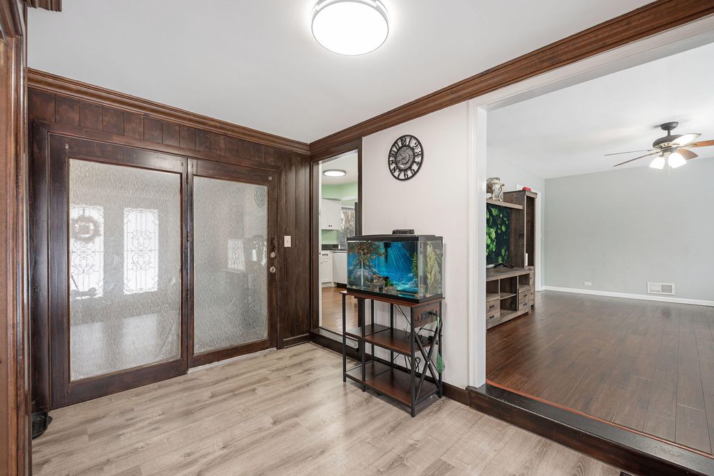 Photo of 7624 Forest Avenue, Munster, IN 46321 (MLS # 831428)