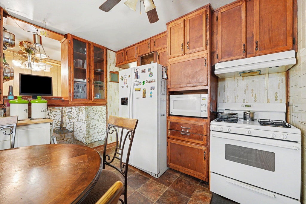 Photo of 1625 Rhode Island Street, Gary, IN 46407 (MLS # 846612)