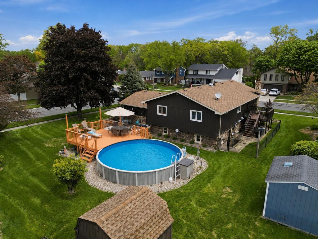 Photo of 2232 Normandy Road, Schererville, IN 46375 (MLS # 838649)