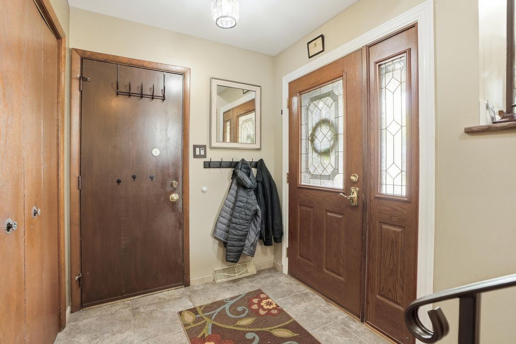 Photo of 2232 Normandy Road, Schererville, IN 46375 (MLS # 838649)