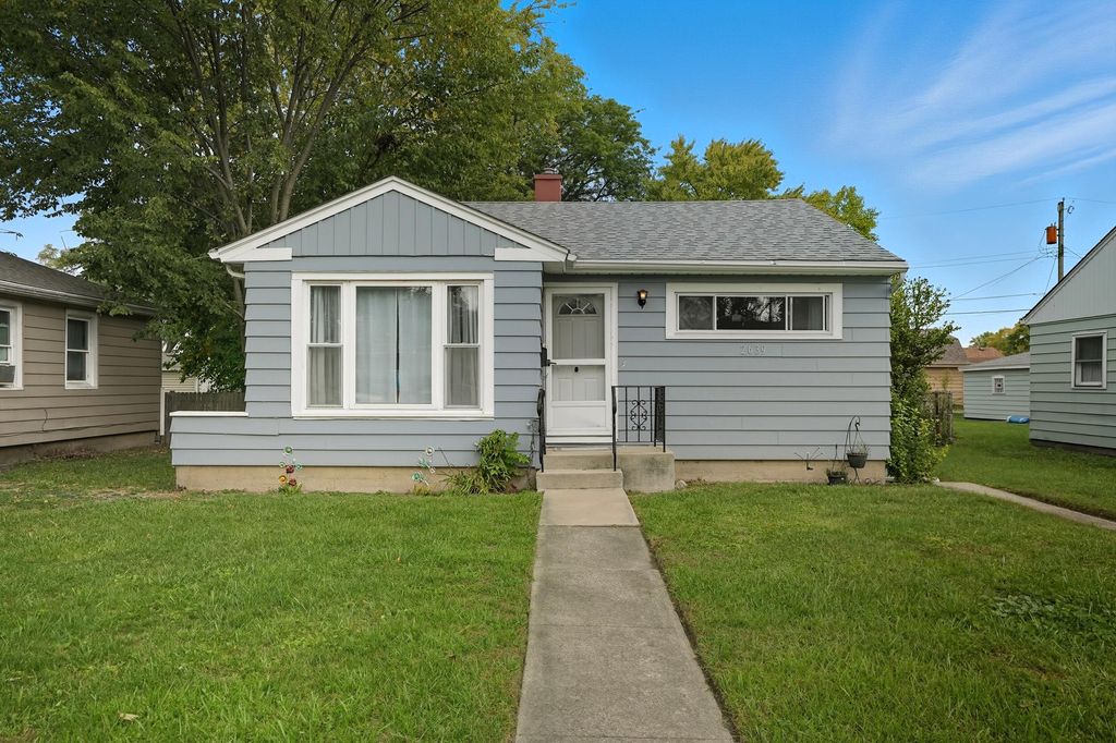 Photo of 2639 Grand Boulevard, Highland, IN 46322 (MLS # 829407)