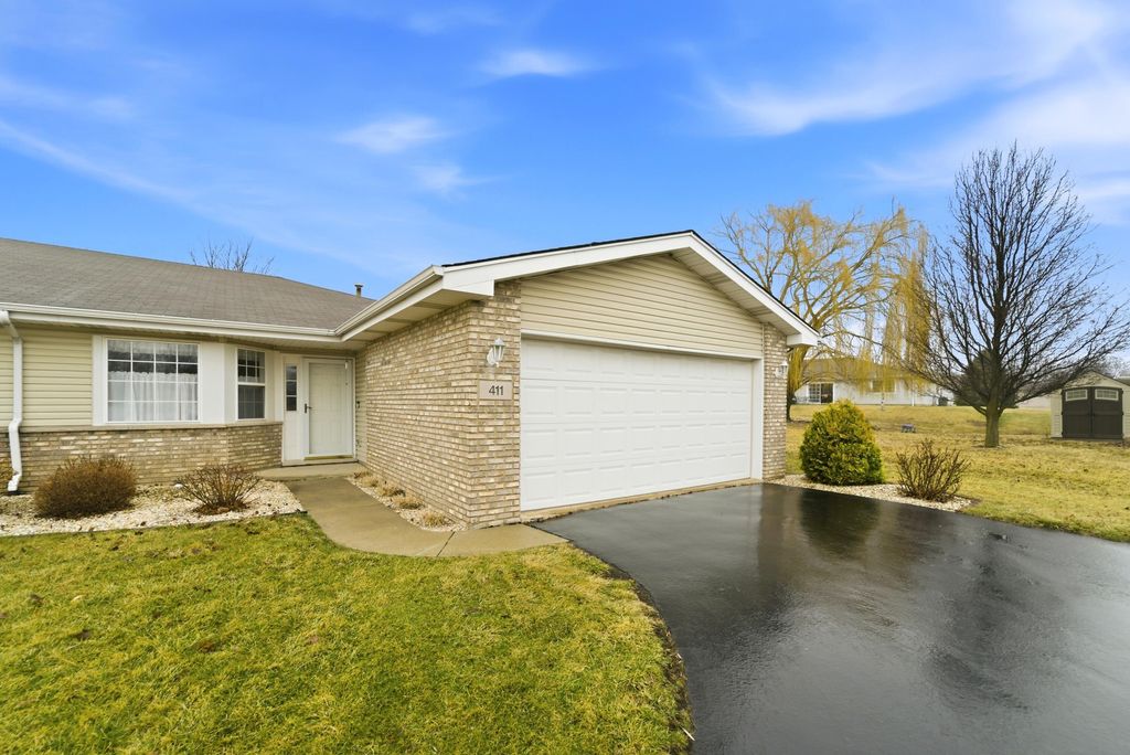 Photo of 411 Pine Ridge Circle, Lowell, IN 46356 (MLS # 835115)