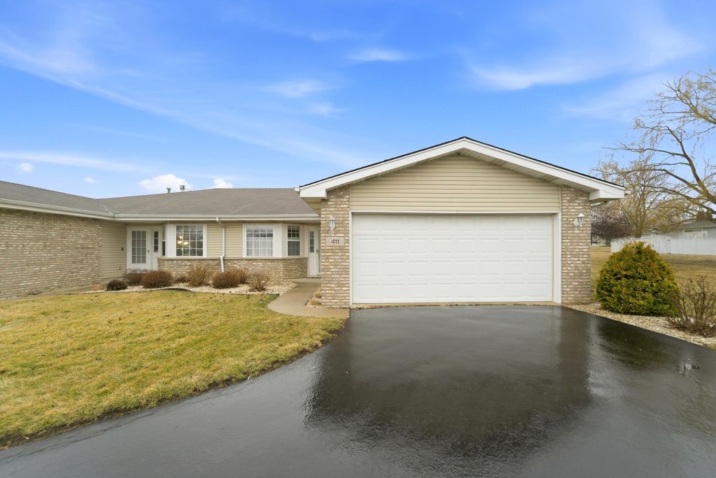Photo of 411 Pine Ridge Circle, Lowell, IN 46356 (MLS # 835115)