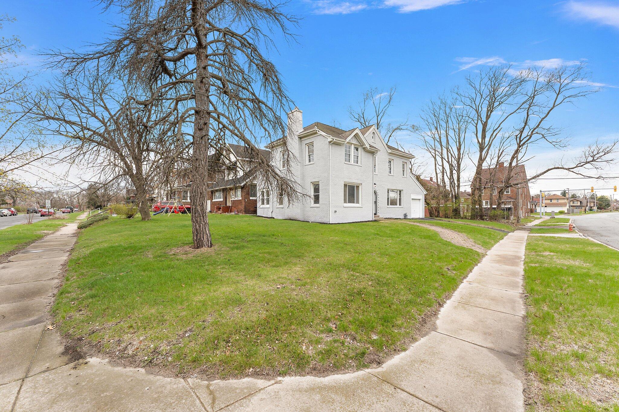 Gary, Indiana 46402, United States, 4 Bedrooms Bedrooms, ,3 BathroomsBathrooms,Residential,Pending,111325