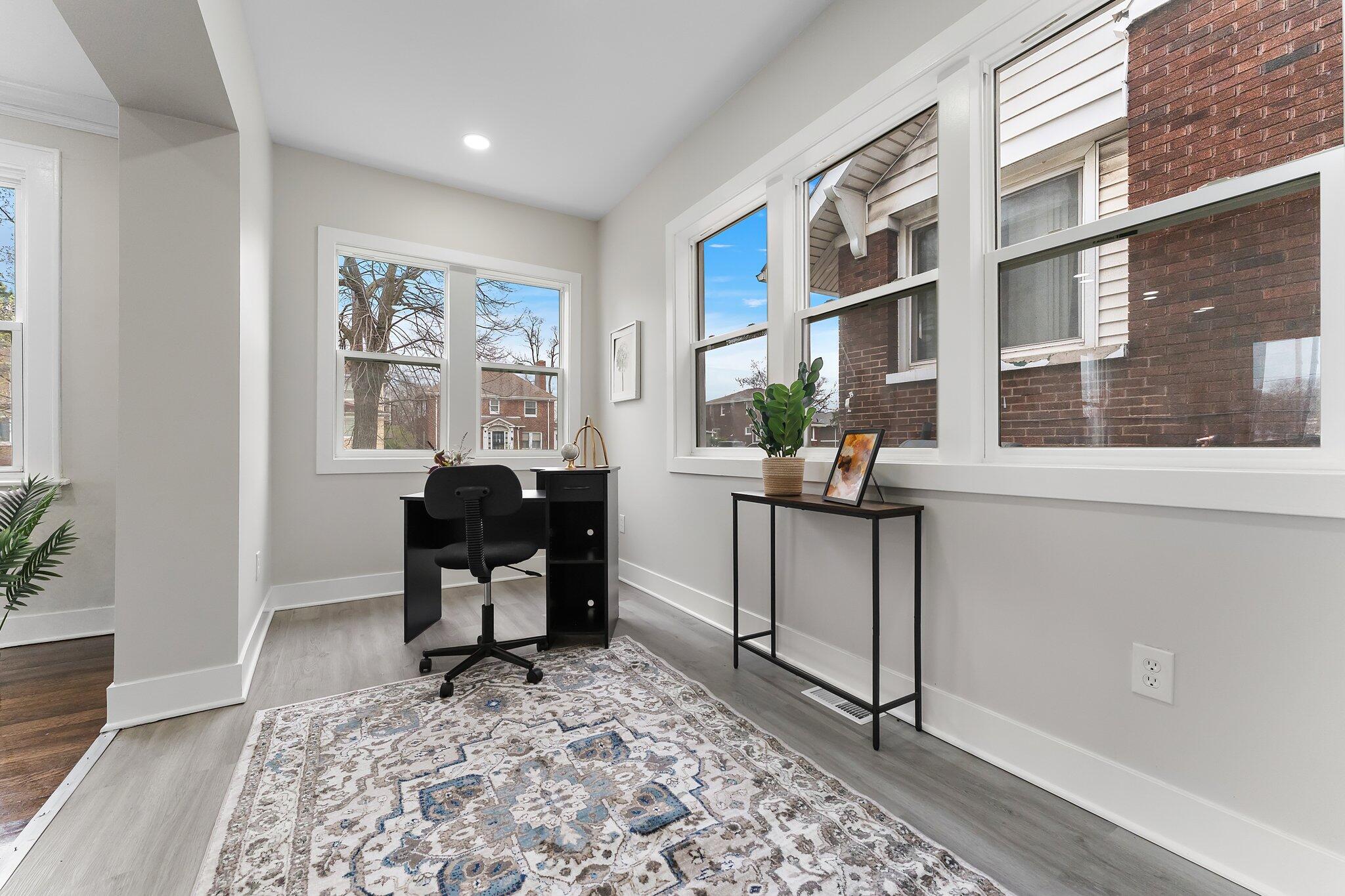 Gary, Indiana 46402, United States, 4 Bedrooms Bedrooms, ,3 BathroomsBathrooms,Residential,Pending,111325