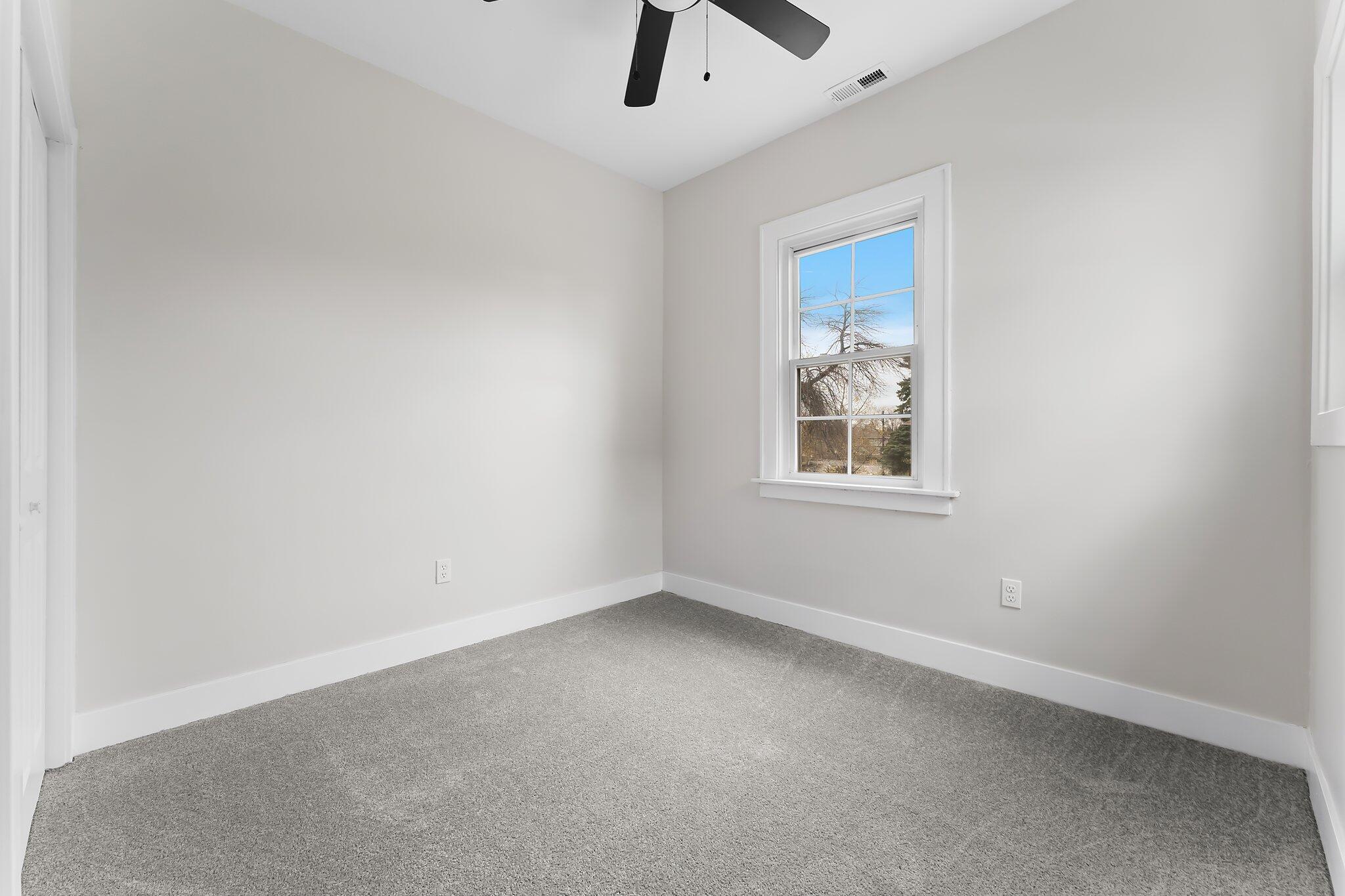 Gary, Indiana 46402, United States, 4 Bedrooms Bedrooms, ,3 BathroomsBathrooms,Residential,Pending,111325