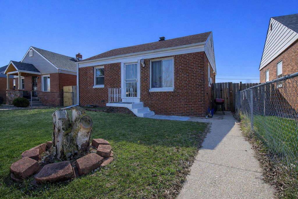 Photo of 5416 Birch Avenue, Hammond, IN 46320 (MLS # 836270)