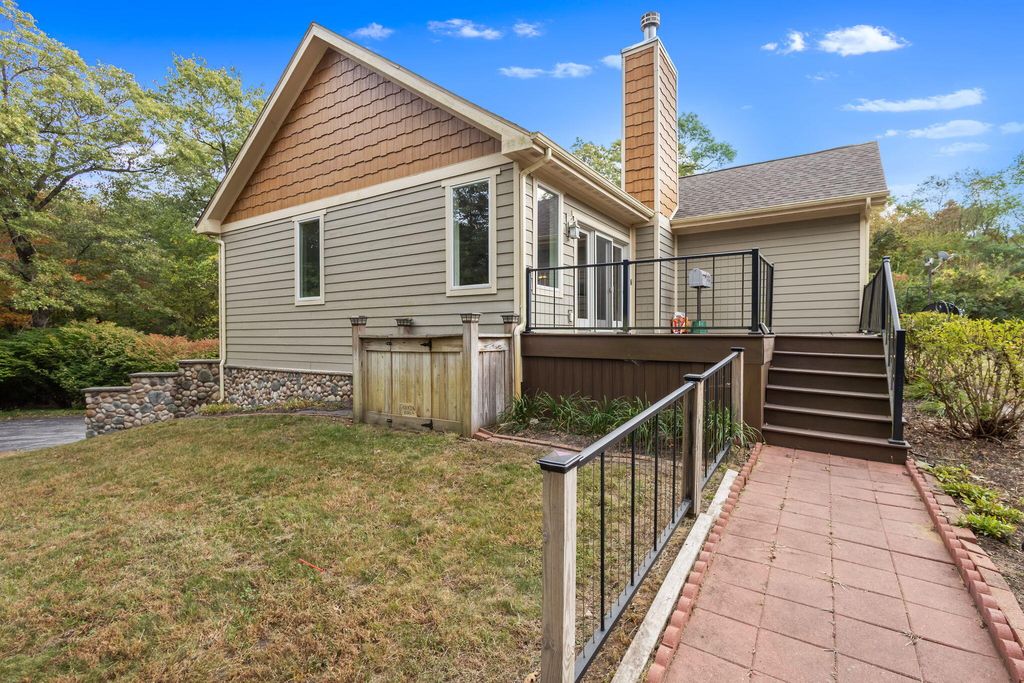 Photo of 1840 W 800 N, Lake Village, IN 46349 (MLS # 834501)