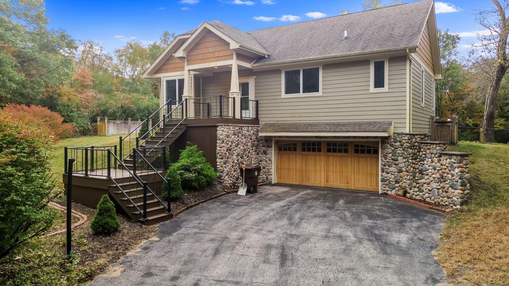 Photo of 1840 W 800 N, Lake Village, IN 46349 (MLS # 834501)