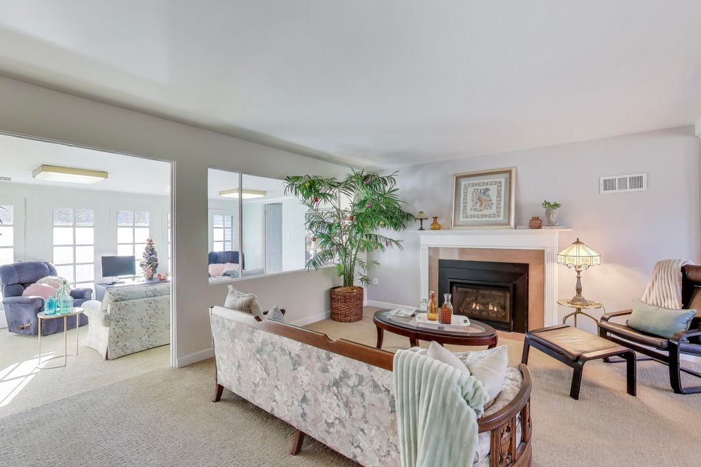 Photo of 108 Beverly Place, Munster, IN 46321 (MLS # 831325)